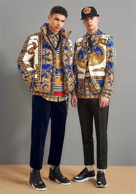 versace at|versace clothing website.